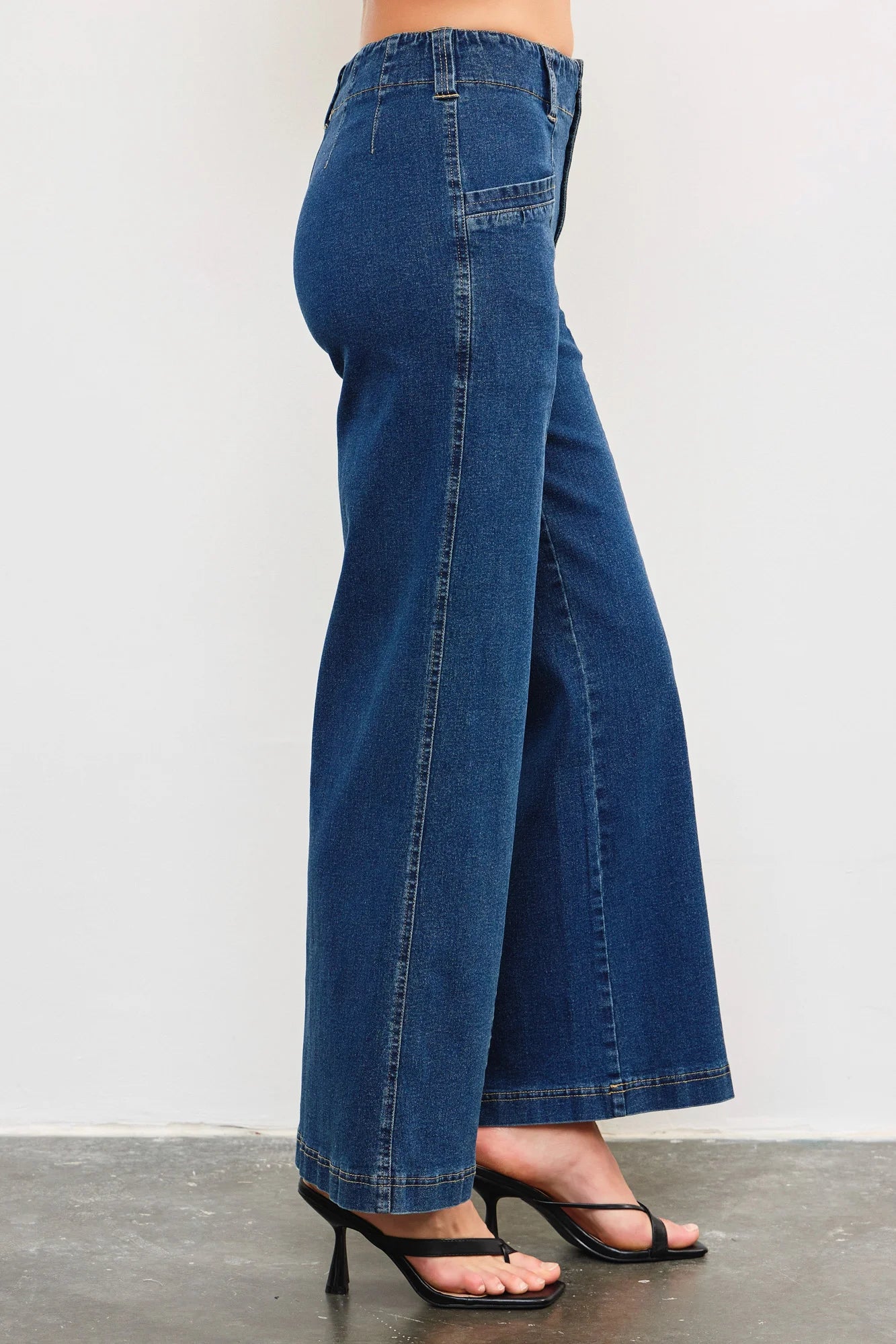 Mid Waist Wide Leg Two Long Pocket Jeans