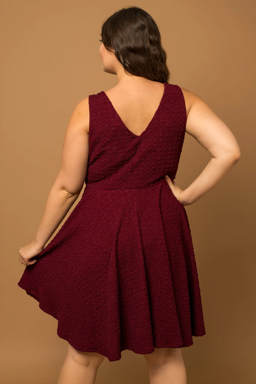 Plus Size Texture Sleeveless Scoop Neckline Mini Dress