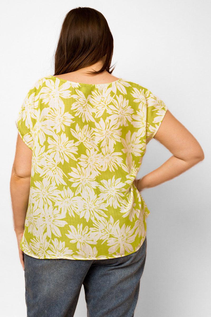 Plus Size Short Sleeve Floral Bottom Twist Top - Tasha Apparel Wholesale