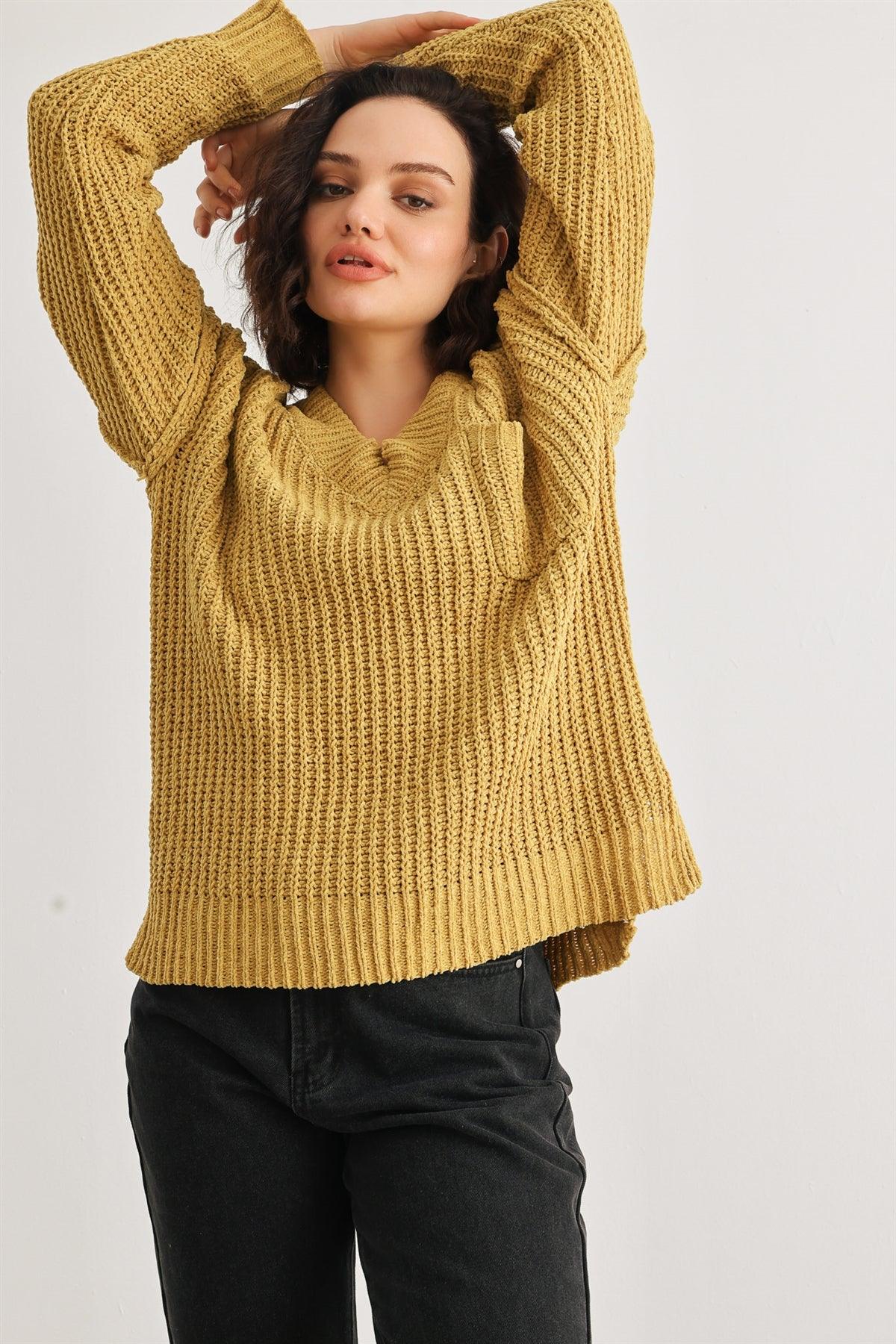 Gold Knit One Pocket Long Sleeve V-Neck Sweater /1-2-2