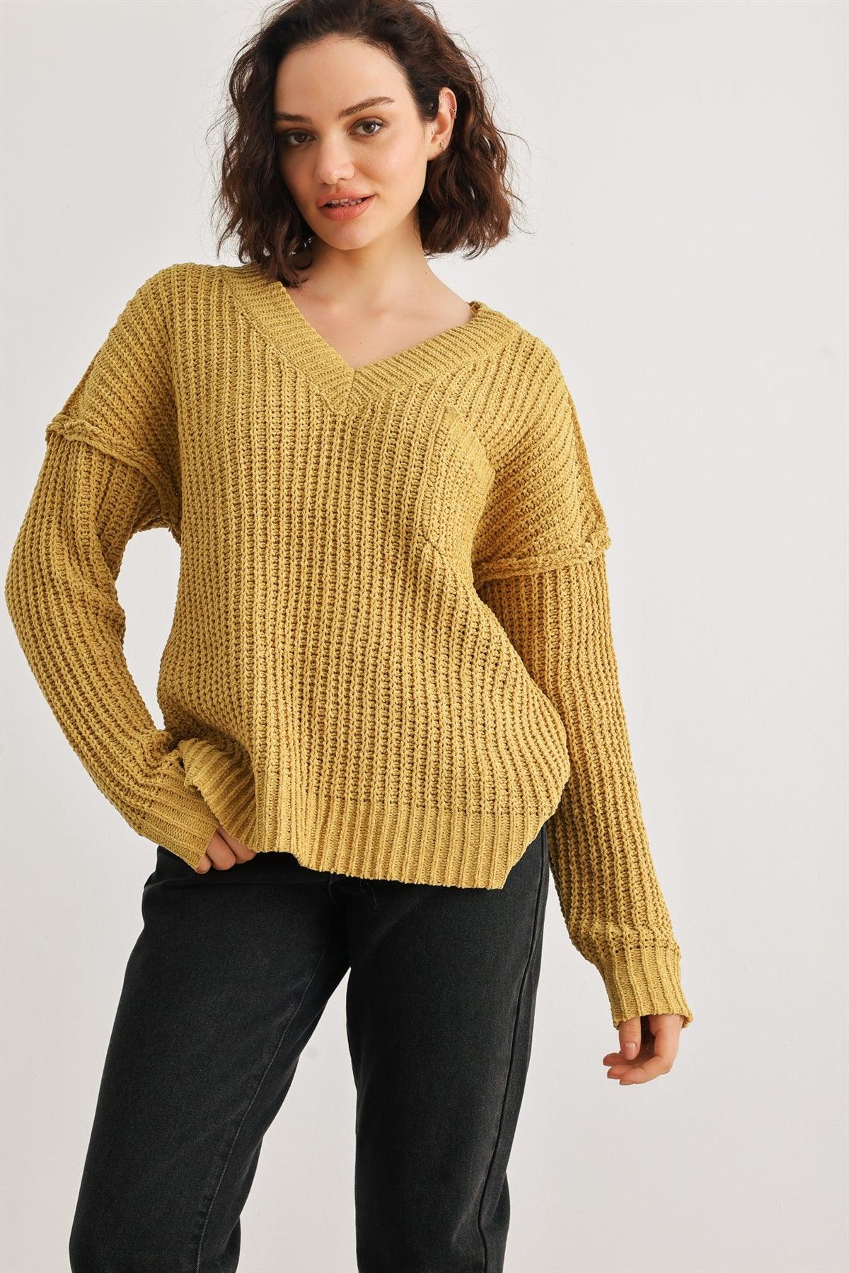 Gold Knit One Pocket Long Sleeve V-Neck Sweater /1-2-2