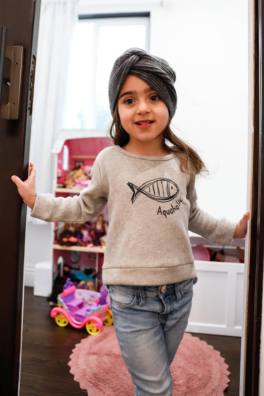 Girls Heather Grey "Aquaholic" Print Contrast Back Sweater /2-1-1-2