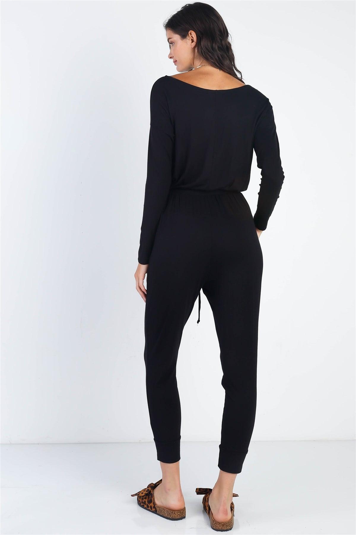 Black Round Neck Fitted Waistline Two Pocket Jumpsuit /1-1-1