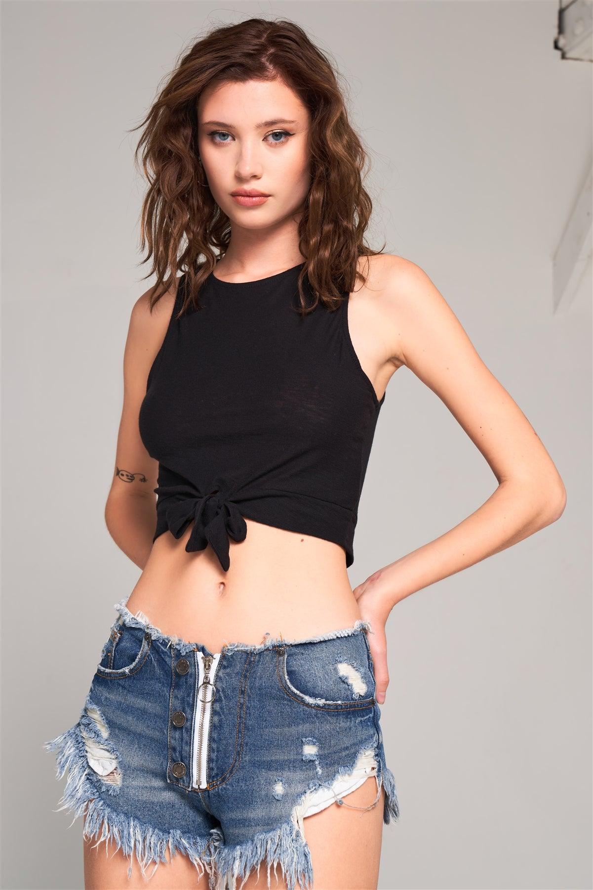 Black Sleeveless Crew Neck Self-Tie Front Detail Crop Top /1-2-2-1