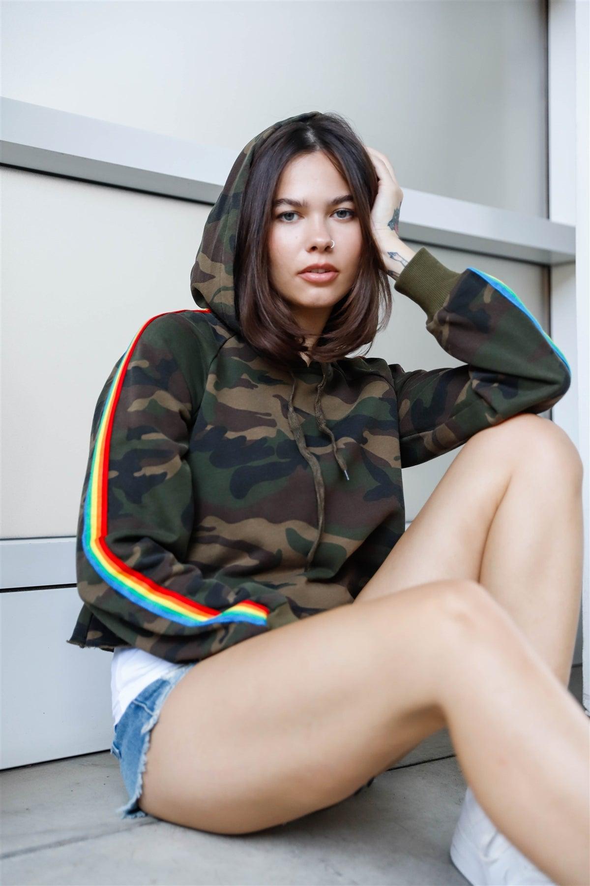 Camel & Olive Cotton Camo Rainbow Sleeve Detail Hooded Sweatshirt /1-2-2-1