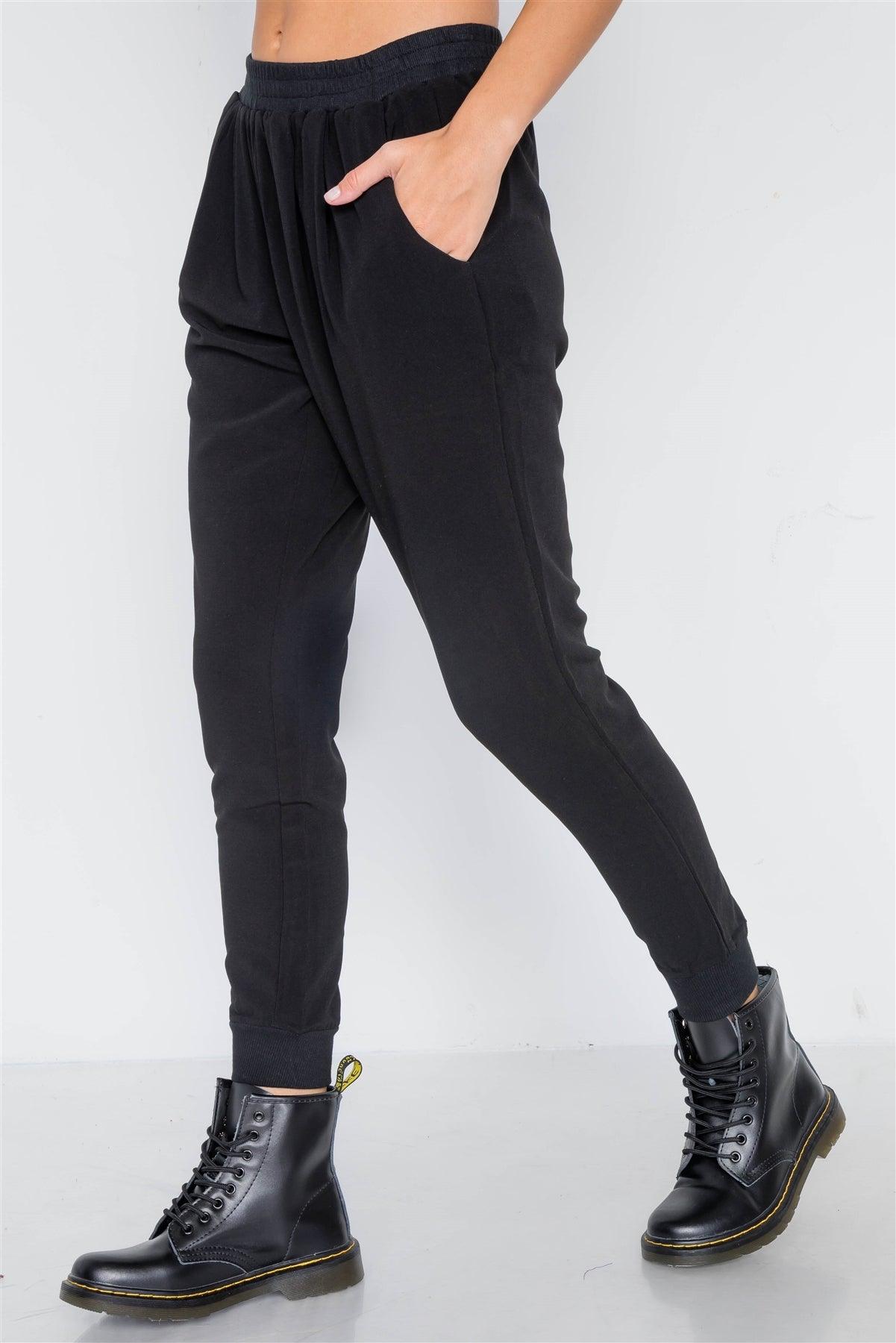 Black Mid-Rise Solid Skinny Leg Pants /2-2-2